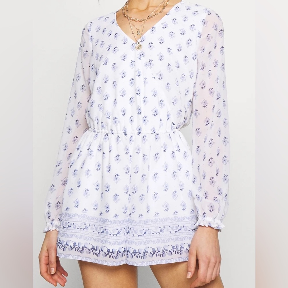 Hollister dress/romper Size XS Perfect Condition!!